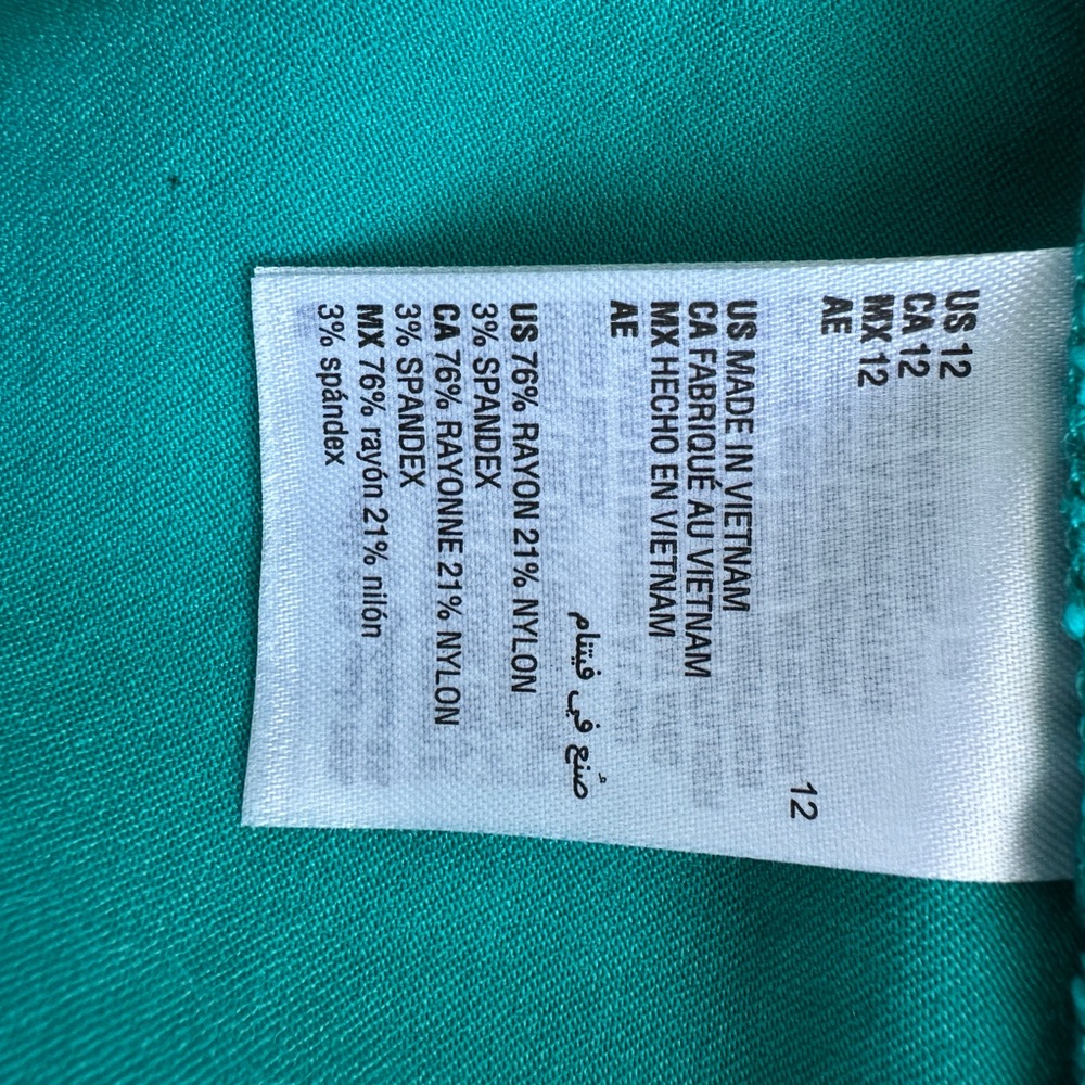 INC International Concepts Teal Stretch Ponte Shorts - Picture 4 of 4